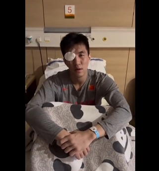 付政浩：郭艾伦受伤时周围有3&4个球员 没清晰录像直接确认谁戳的